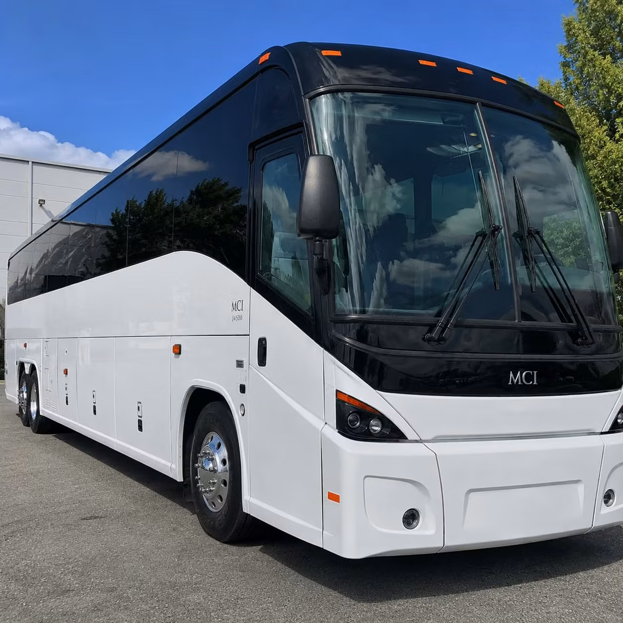 charter buses and party buses to the moda center in portland from gresham