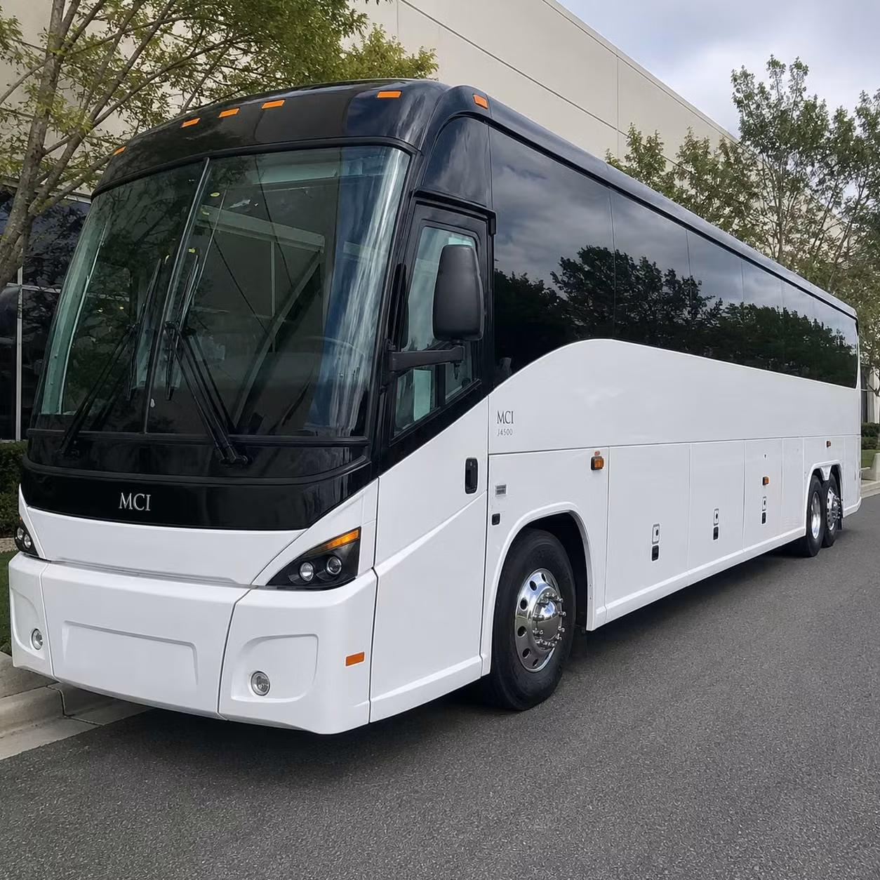 every gresham airport shuttle comes with live support 365 days a year